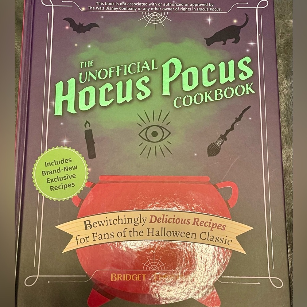 The Unofficial Hocus Pocus Cookbook - Enchanting Purple Edition